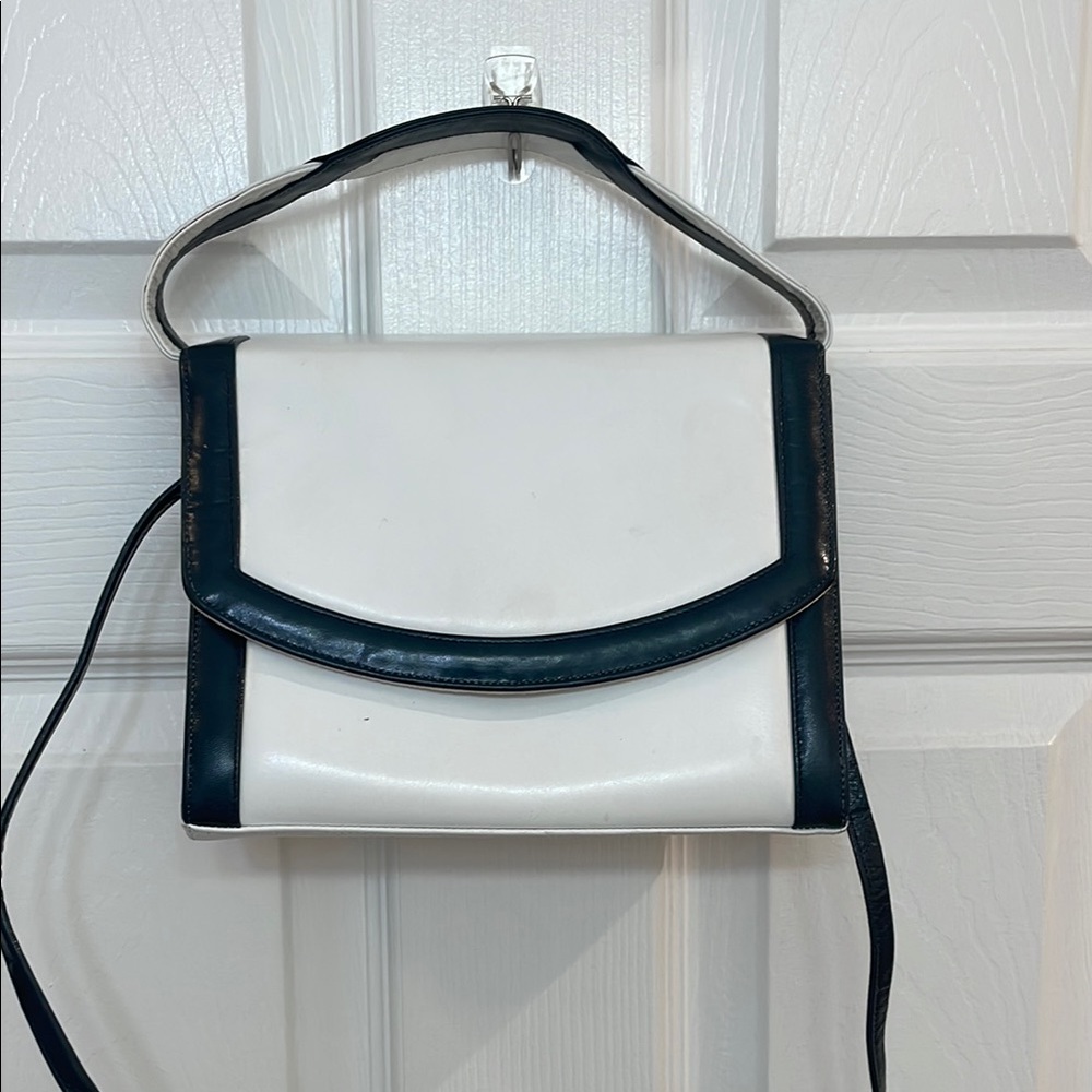•FRENCHY OF CALIFORNIA•white+navy // convertible 2-way purse // removable strap